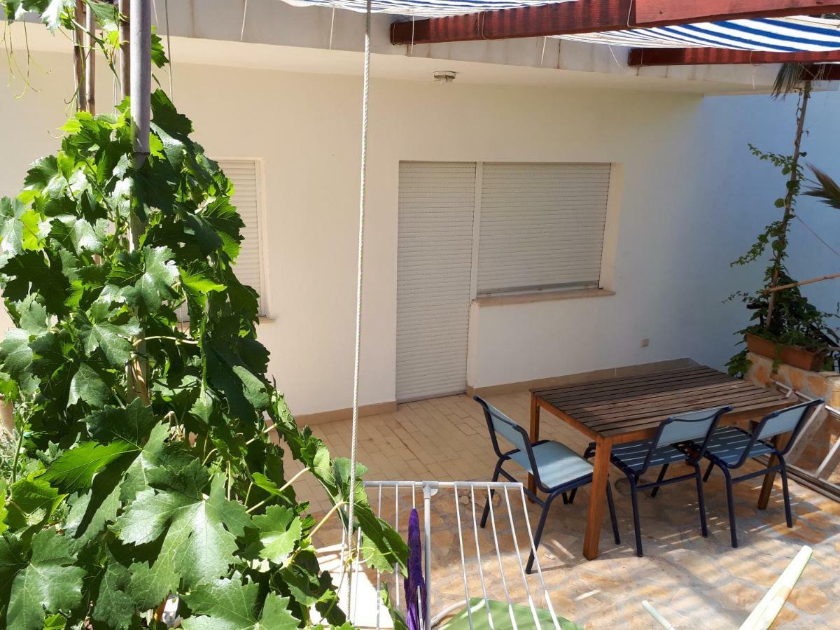 Apartments Luki Trogir Eksteriør bilde