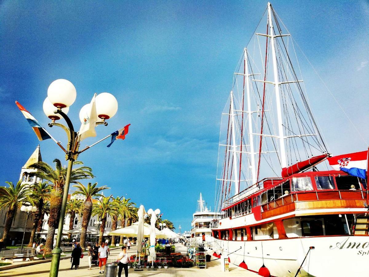 Apartments Luki Trogir Eksteriør bilde