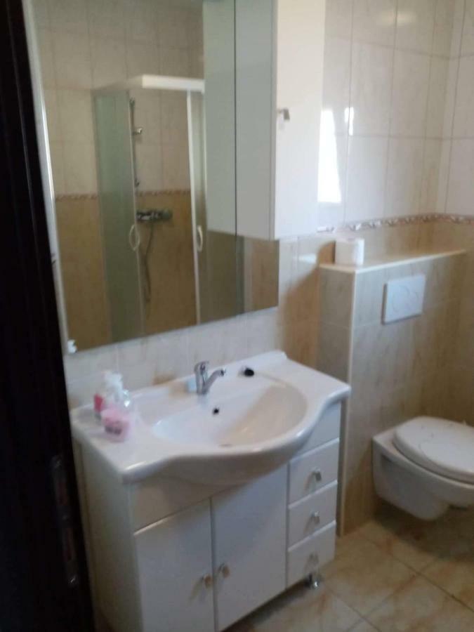 Apartments Luki Trogir Eksteriør bilde